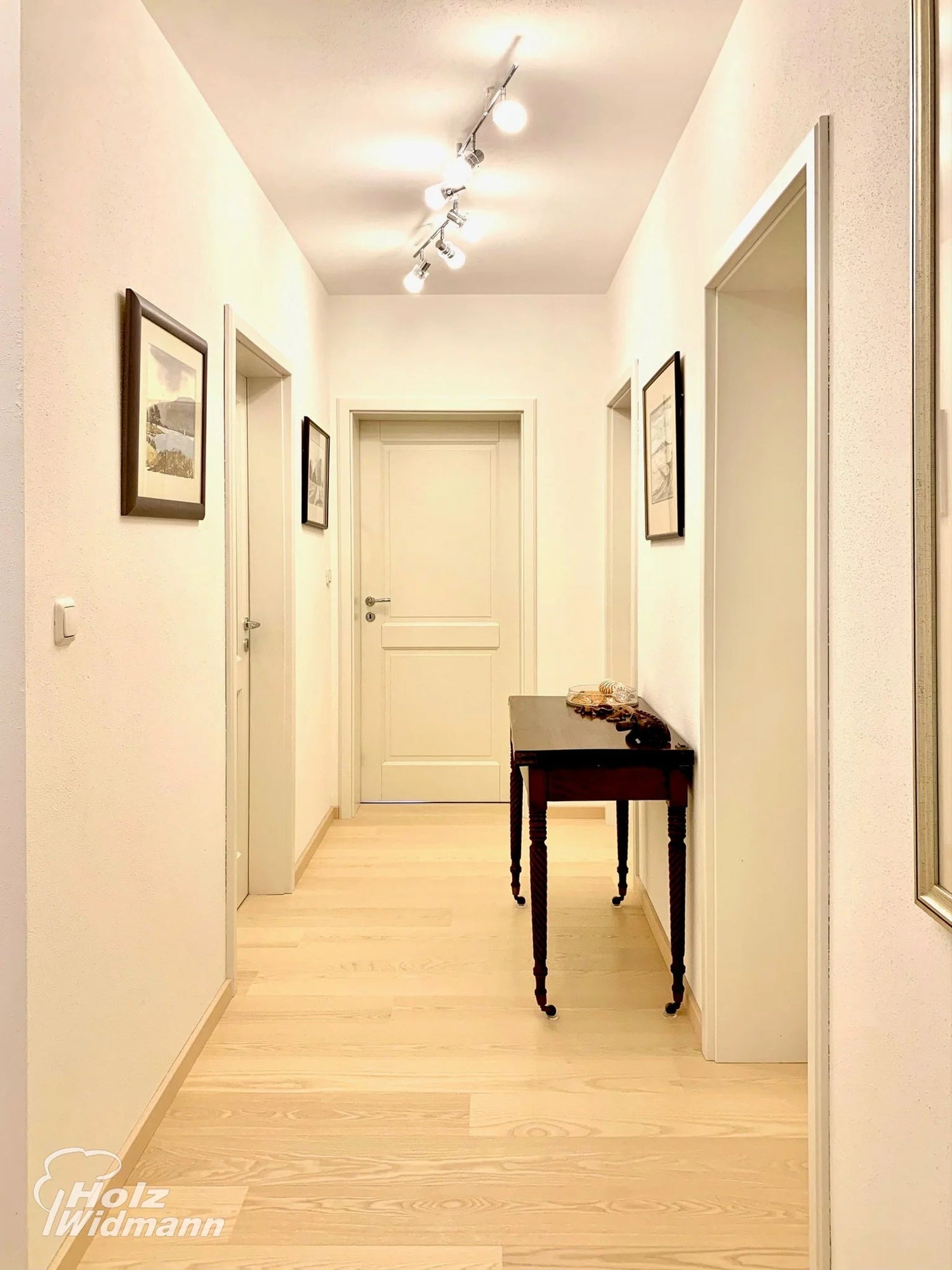 Die Unterbewertete Eleganz von Eschenparkett: Eine Hommage an Natürlichkeit und Stil - Holz Widmann - Meine Holzhandlung - Holz kaufen München