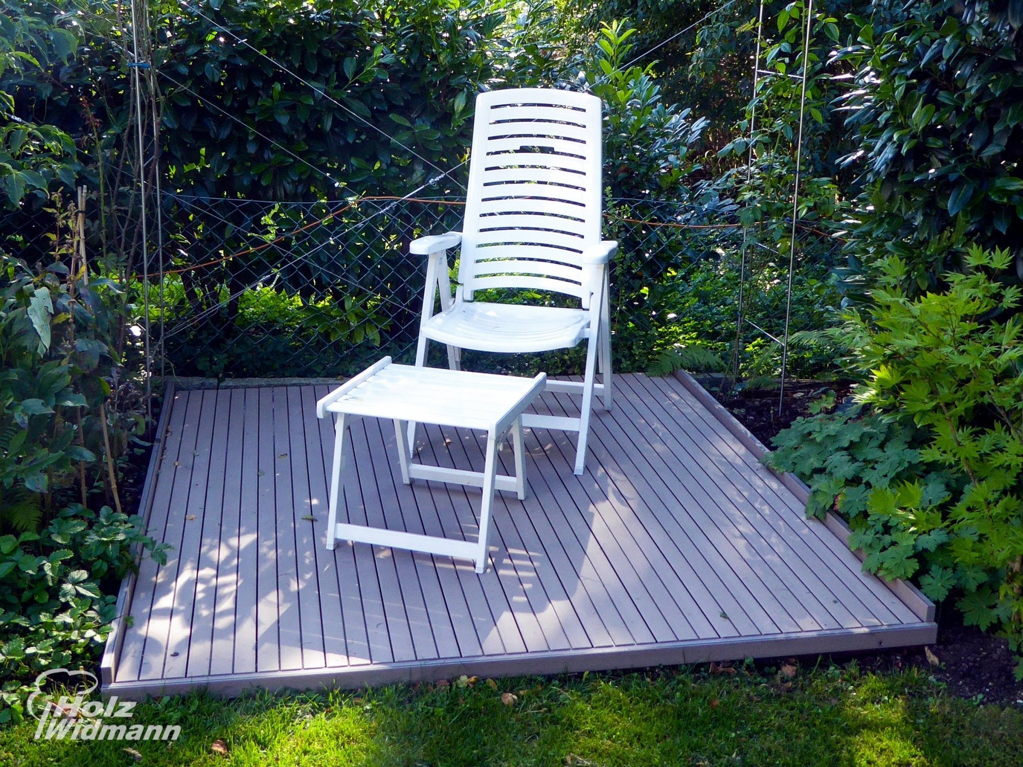 Gemütliche Leseecke aus Terrafina Schiffsdeck – der perfekte Freisitz - Holz Widmann - Meine Holzhandlung - Holz kaufen München