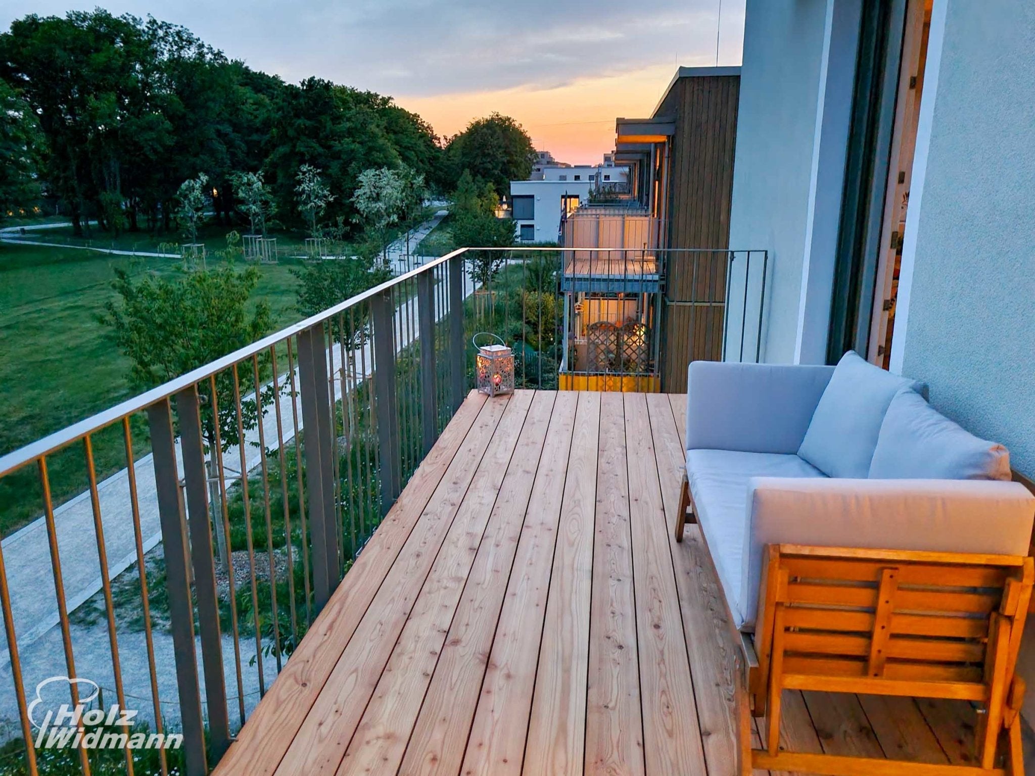 Lärchen Balkon: Einzigartige Terrassendielen für wunderschöne Abende - Holz Widmann - Meine Holzhandlung - Holz kaufen München