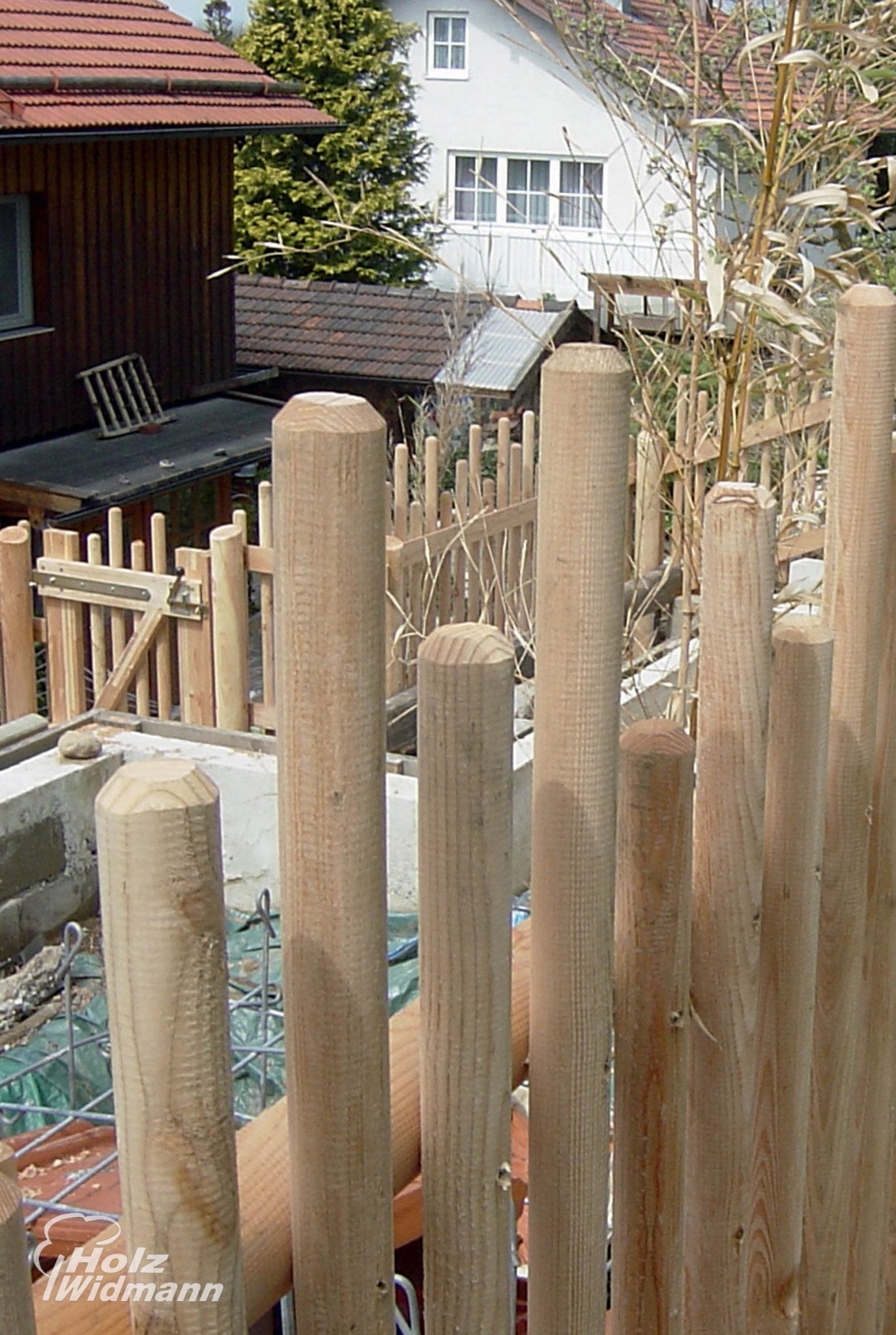 Lärche Hanichel 4cm Durchmesser (Zaunlatte zylindrisch) - kaufen Meine Holzhandlung - Holz kaufen München