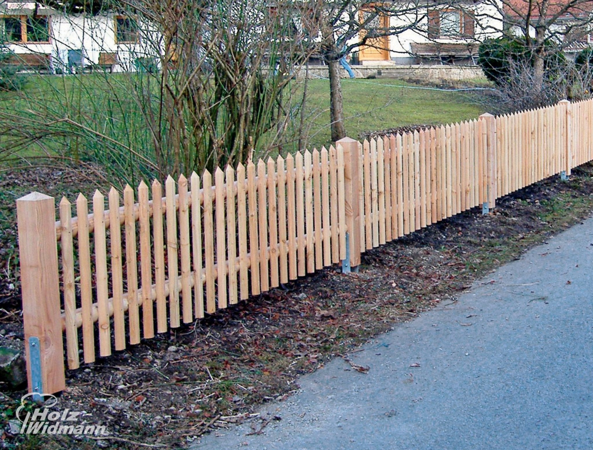 Lärche Staketen 6cm Durchmesser (Zaunlatte halbrund) - kaufen Meine Holzhandlung - Holz kaufen München