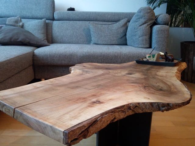 Nussbaum Couchtisch - Holz Widmann - Meine Holzhandlung - Holz kaufen München