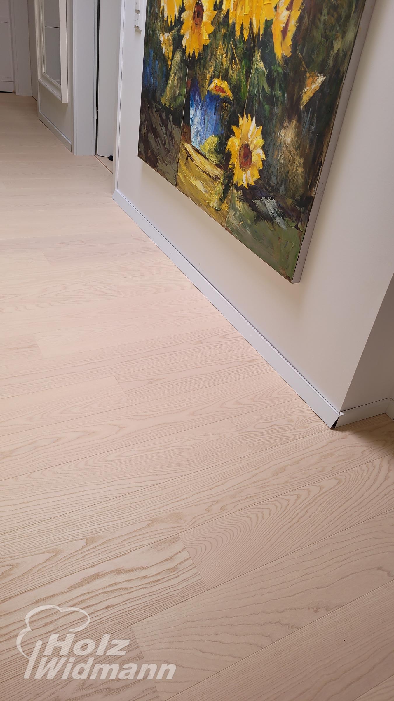 Landhausdiele Haro - Esche Skandy 180 - lichtweiß lackiert - Nordic