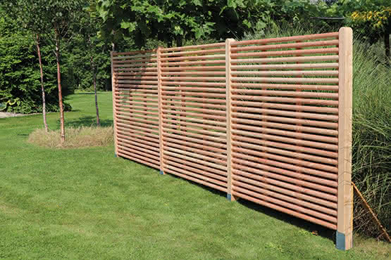 Zaunelement Venn aus Lärche – dekoratives Zaunelement aus Lärche mit abgerundeten Holzleisten für den Garten